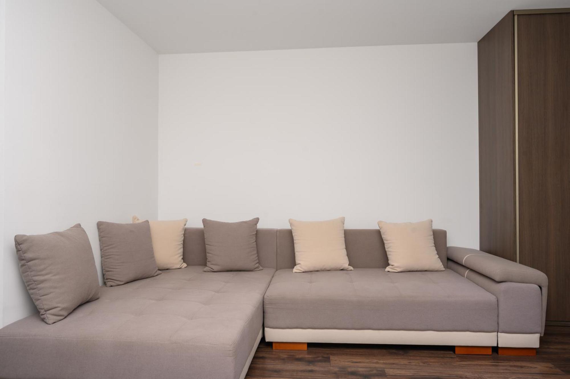 Rentplanet - Mireckiego Apartment Krakau